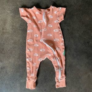 Parade organic short sleeve two way zip romper- size 3-6 months